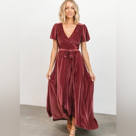 Baltic Born Dresses & Skirts - Baltic Born Andi Ribbed Velvet Wrap Dress Size XS